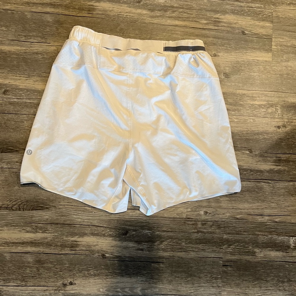 Lululemon M men’s surge lined short 6” white opal